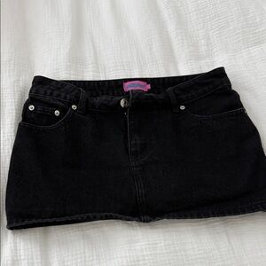 Edikted low rise mini skirt Size small